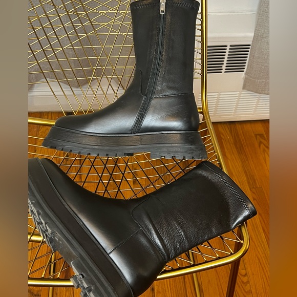 Burberry Hurr Ankle Leather Stretch Boots (41.5) - Picture 10 of 11